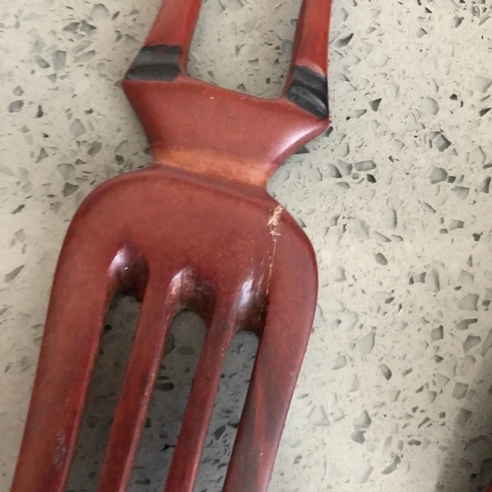 Hand Carved Wood Giraffe Fork and Spoon Serving Set 13 Inch Safari Kitchen Decor